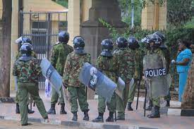 Heavy presence of police on major roads in Nairobi ahead of opposition demos.